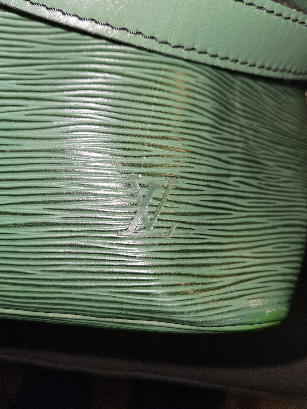 Louis Vuitton Epi Drawstrung Bucket Bag - Picture 10 of 10